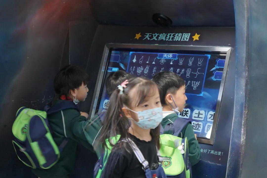 香港100%最准一肖中,香港100%最准一肖中，探索背后的秘密与真相